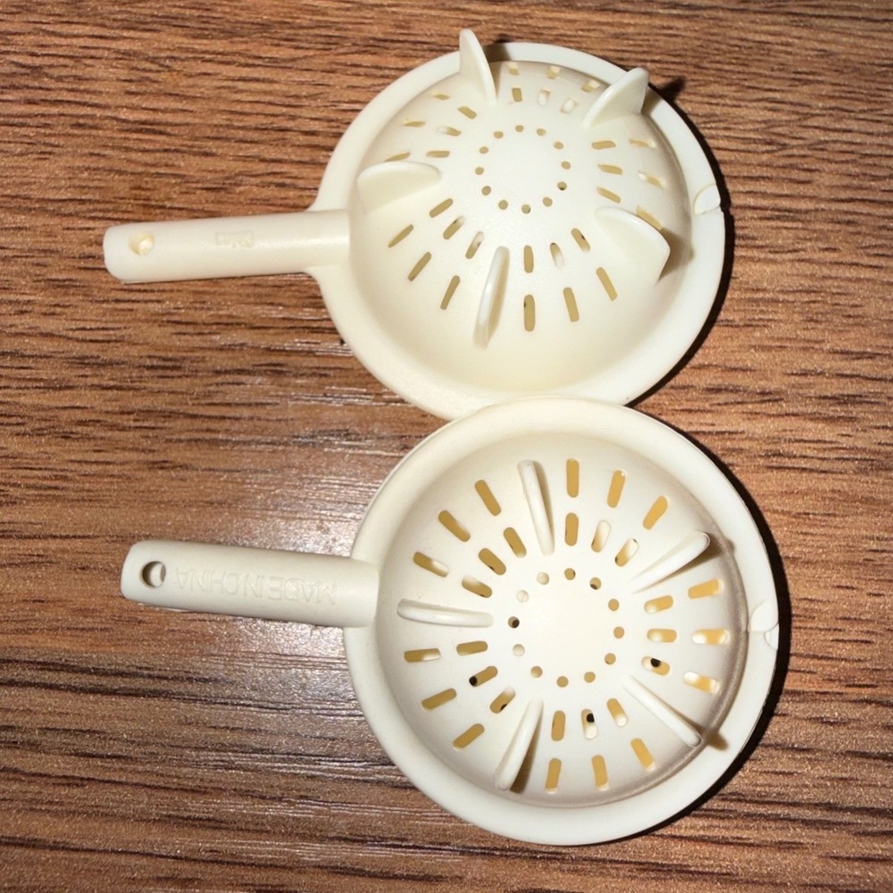 Tupperware Mini Double Colander Strainer Vintage White Novelty Collectible 1.5"